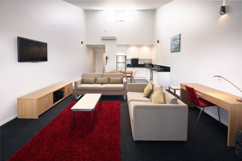 Crown on Darby - Accommodation Port Macquarie 10