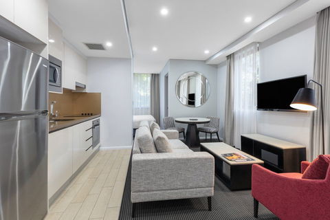 Meriton Suites North Ryde - Accommodation Port Macquarie 4