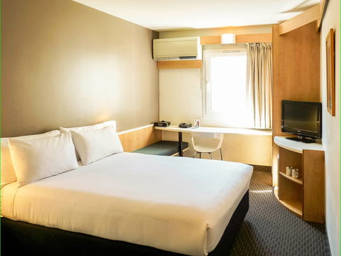 Ibis Sydney Thornleigh - Accommodation Port Macquarie 1