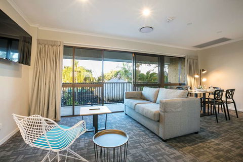 Kawana Waters Hotel By NightCap - Accommodation Port Macquarie 5