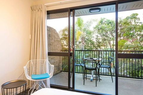Kawana Waters Hotel By NightCap - Accommodation Port Macquarie 6