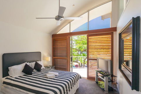 Noosa Outrigger Beach Resort - Accommodation Port Macquarie 1