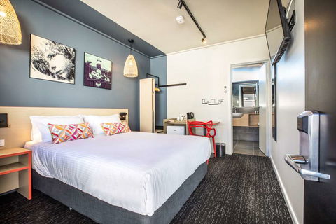 Monash Hotel - Accommodation Port Macquarie 1