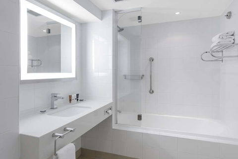 Amora Hotel Brisbane - Accommodation Port Macquarie 2