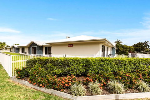 Econo Lodge Beachside - Accommodation Port Macquarie 1