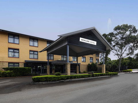 Mercure Sydney Blacktown - Accommodation Port Macquarie 0