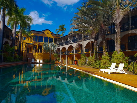 Palm Royale Cairns - Accommodation Port Macquarie 8