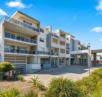 Quality Suites Pioneer Sands - Accommodation Port Macquarie