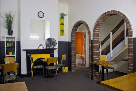Adelaide Travellers Inn - Accommodation Port Macquarie 0