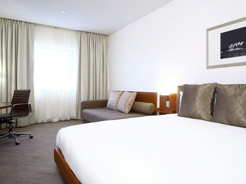 Novotel Canberra - Accommodation Port Macquarie 0