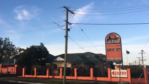 Across Country Motel & Svcd Apts - Accommodation Port Macquarie 0