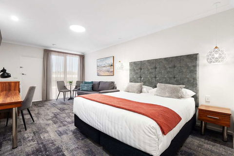 Comfort Inn Deakin Palms - Accommodation Port Macquarie 2