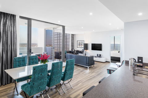 Meriton Suites Chatswood - Accommodation Port Macquarie 1