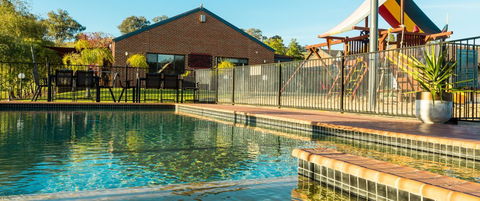 Blazing Stump Motel & Suites - Accommodation Port Macquarie 1