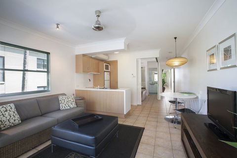 Port Douglas Apartments - Accommodation Port Macquarie 1
