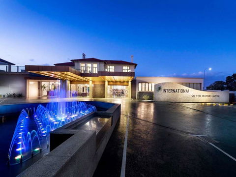 Swan River Hotel - Accommodation Port Macquarie 0