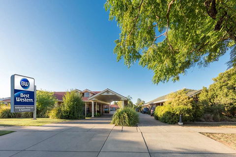 Best Western Ambassador Inn - Accommodation Port Macquarie 0