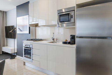 Meriton Suites Zetland - Accommodation Port Macquarie 0
