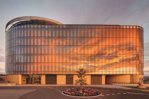 Vibe Hotel Canberra Airport - Accommodation Port Macquarie 1