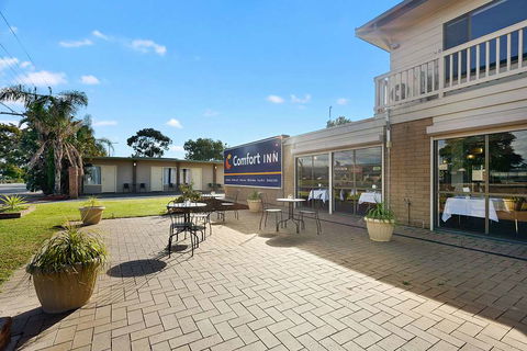 Comfort Inn Flinders On Main - Accommodation Port Macquarie 2