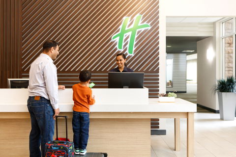 Holiday Inn Dandenong - Accommodation Port Macquarie 2