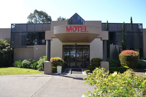 Dingley International Hotel - Accommodation Port Macquarie 0