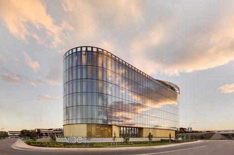 Vibe Hotel Canberra - Accommodation Port Macquarie 0