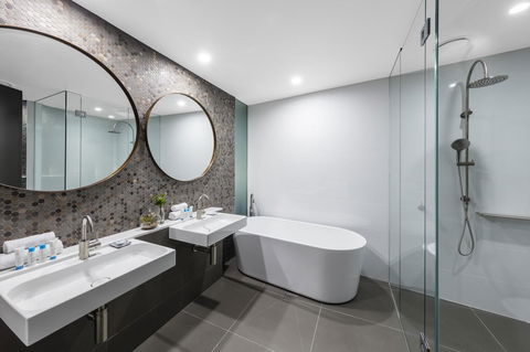 Vibe Hotel Canberra - Accommodation Port Macquarie 5