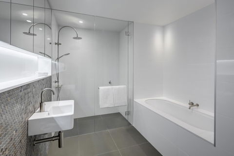 Vibe Hotel Canberra - Accommodation Port Macquarie 32