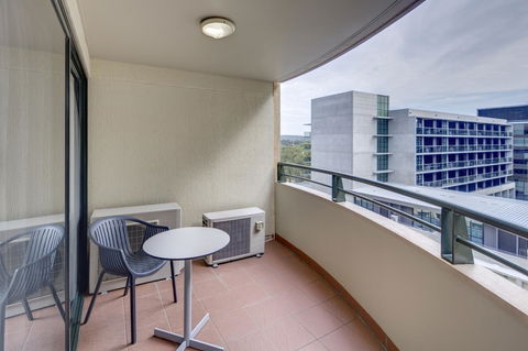 Adina Serviced Apartments Canberra James Court - Accommodation Port Macquarie 13