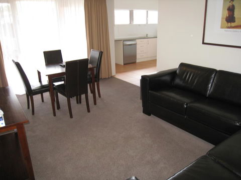 Forrest Hotel & Apartments - Accommodation Port Macquarie 14