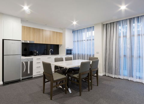 Avenue Hotel Canberra - Accommodation Port Macquarie 9
