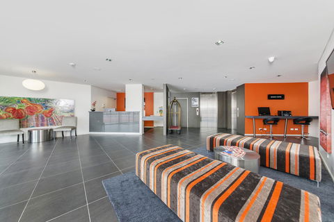 Abode Tuggeranong - Accommodation Port Macquarie 7