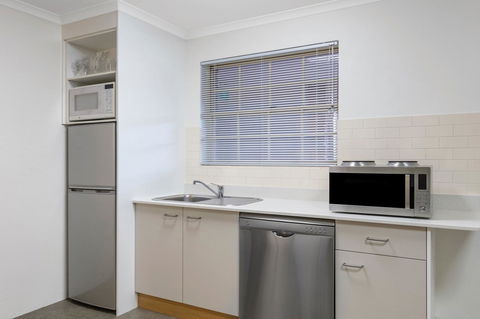Adina Serviced Apartments Canberra Kingston - Accommodation Port Macquarie 3