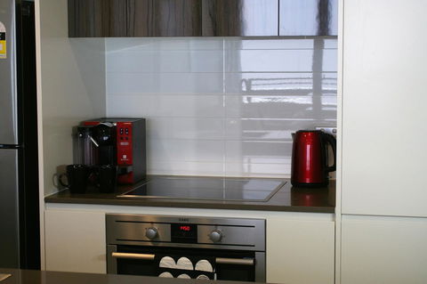 Modern Executive Apt@Barton*1BR*WiFi*Gym*Secure Parking*Canberra - Accommodation Port Macquarie 4