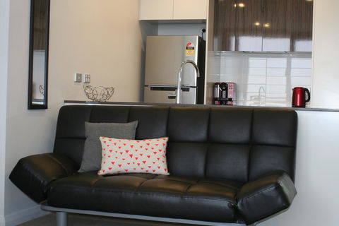 Modern Executive Apt@Barton*1BR*WiFi*Gym*Secure Parking*Canberra - Accommodation Port Macquarie 10