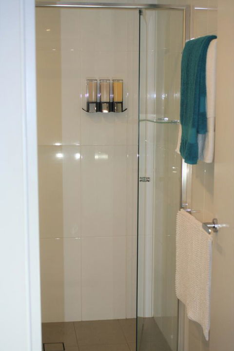 Modern Executive Apt@Barton*1BR*WiFi*Gym*Secure Parking*Canberra - Accommodation Port Macquarie 15