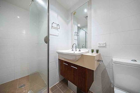 Spacious 1BR Stylish New Acton Apartment +Parking - Accommodation Port Macquarie 17