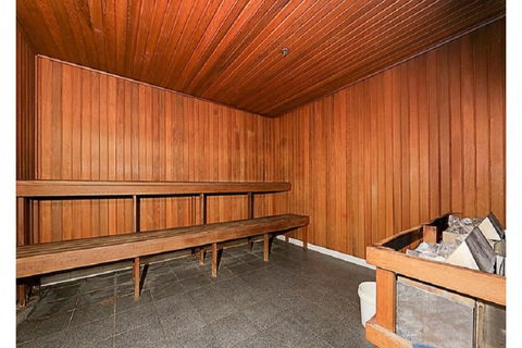 Spacious 1BR Stylish New Acton Apartment +Parking - Accommodation Port Macquarie 4