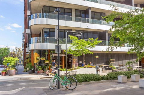 Spacious 1BR Stylish New Acton Apartment +Parking - Accommodation Port Macquarie 11