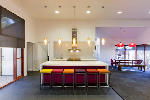 Unilodge @ UC Short Stays - Accommodation Port Macquarie 13