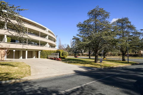 Accommodate Canberra - The Summit - Accommodation Port Macquarie 1