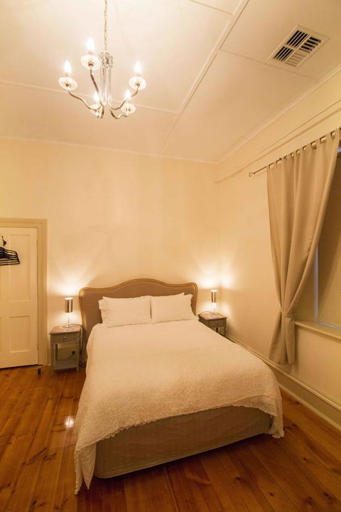 Wellington Courthouse - Accommodation Port Macquarie 1