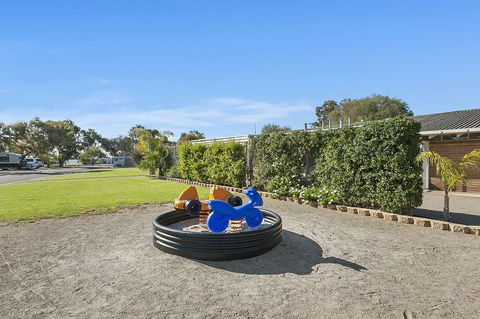 Port Broughton Tourist Park - Accommodation Port Macquarie 6