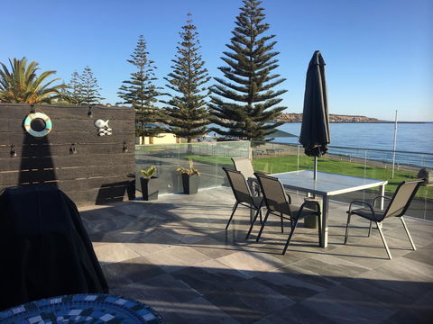 Crystal Blue Apartment - Accommodation Port Macquarie 5
