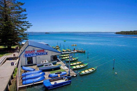Lakeside Waterfront Apartment The Entrance - Accommodation Port Macquarie 36