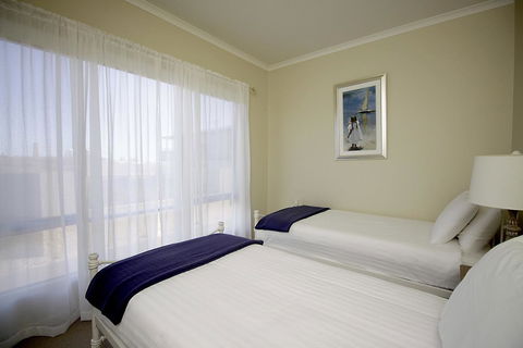 Wallaroo Marina Apartments - Accommodation Port Macquarie 9
