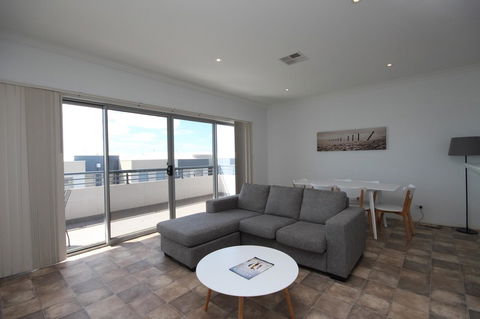 Wallaroo Marina Apartments - Accommodation Port Macquarie 25