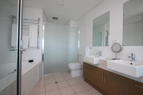Wallaroo Marina Apartments - Accommodation Port Macquarie 13