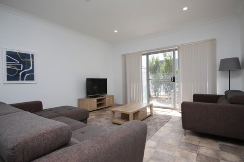 Wallaroo Marina Apartments - Accommodation Port Macquarie 28
